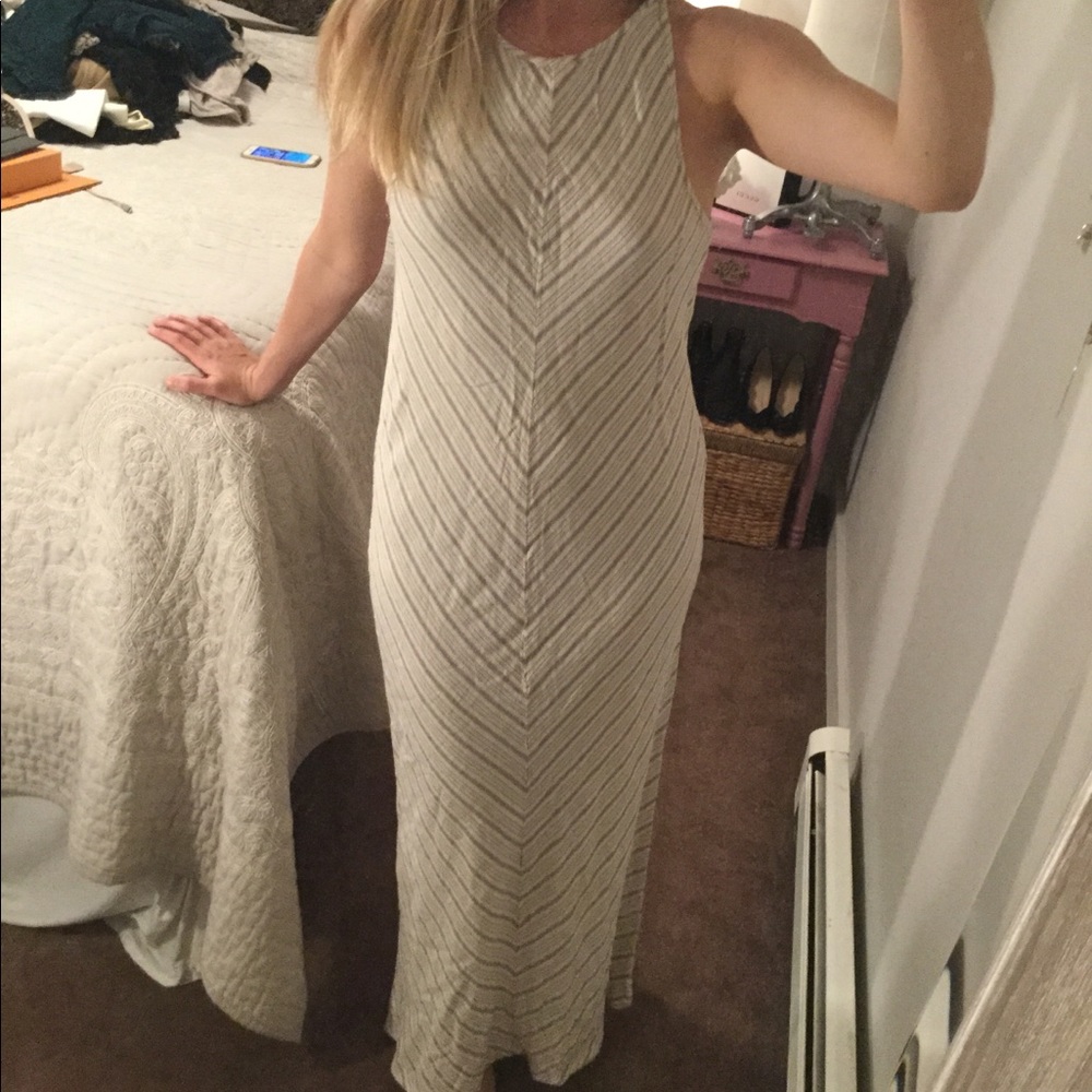 Will smith tan and white dress